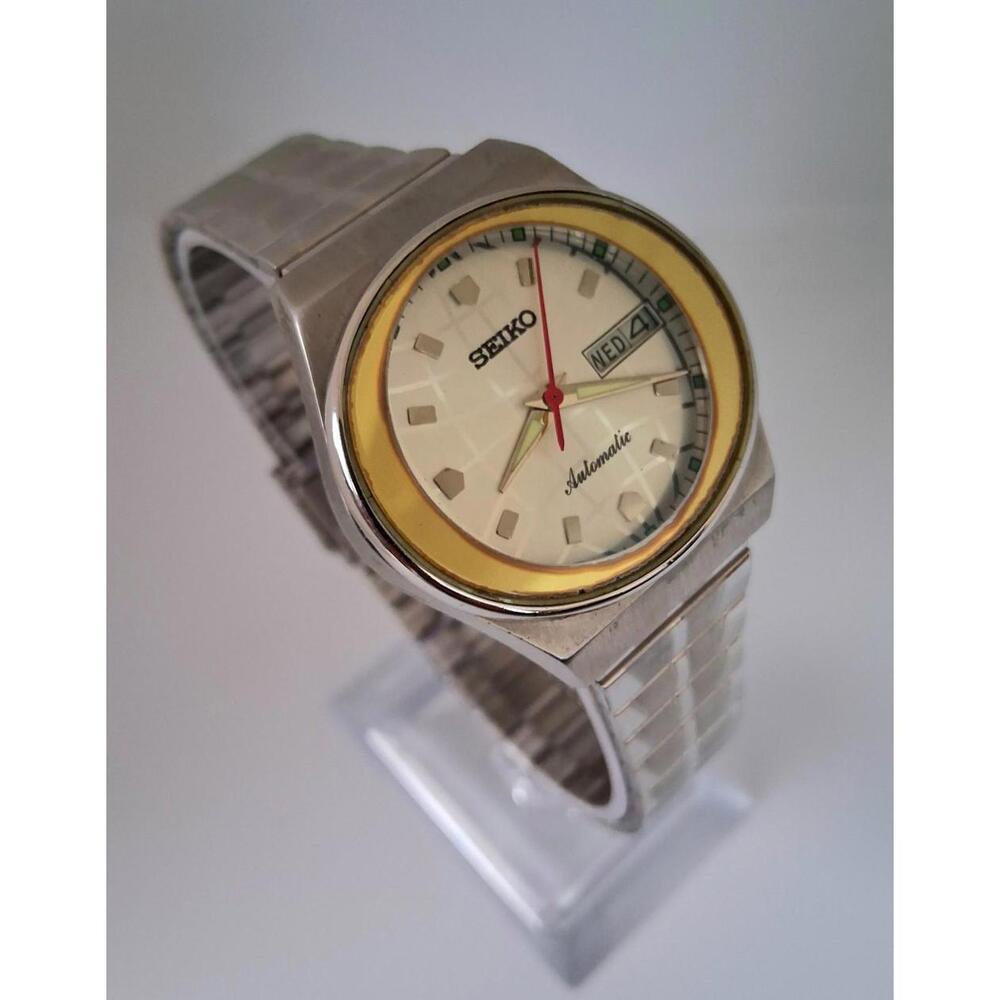Men's Vintage Seiko 5 Day/Date Automatic Watch RARE